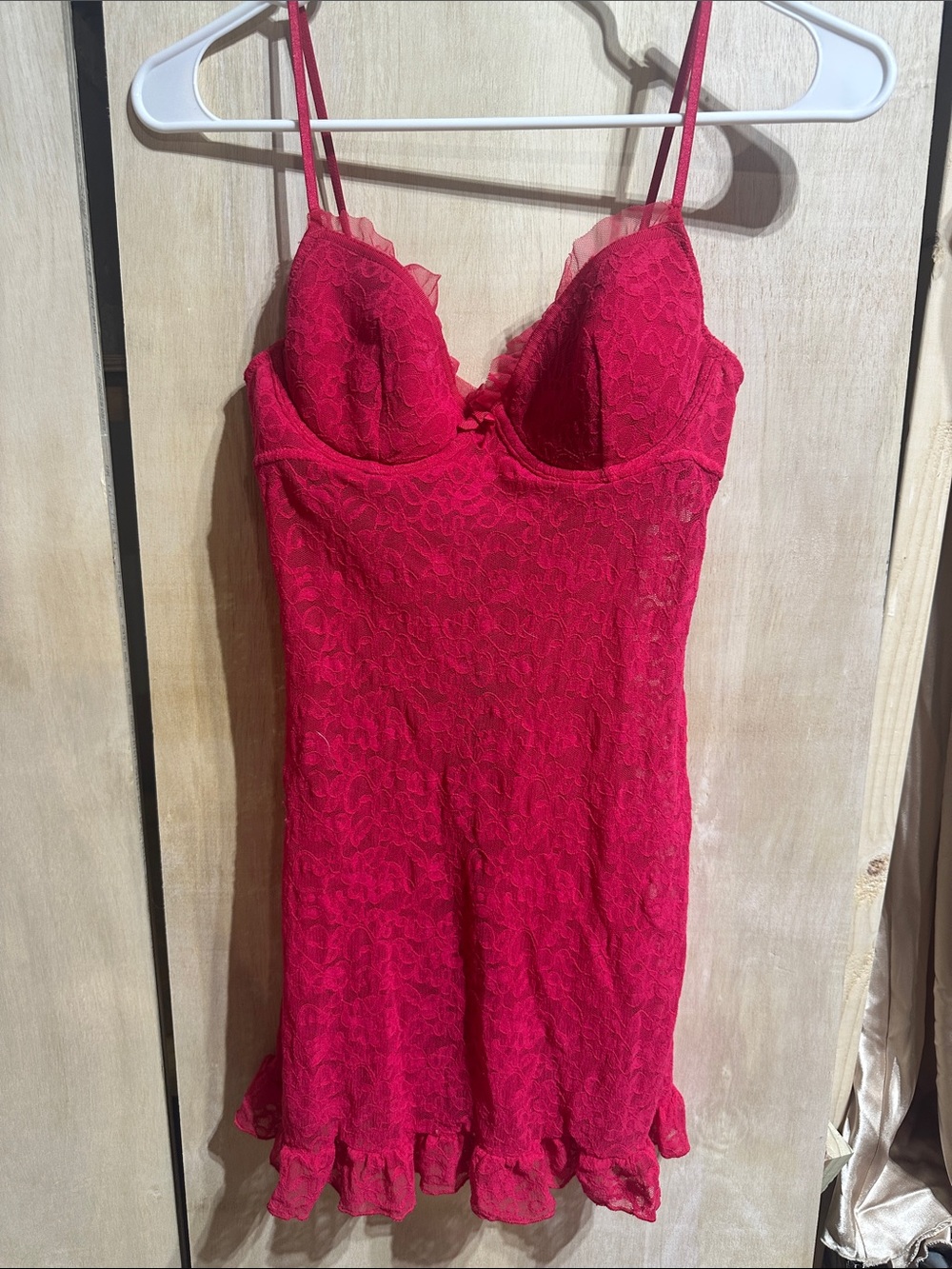 Victoria's Secret Red Lace Chemise 0074